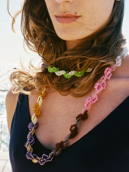 collier Isis