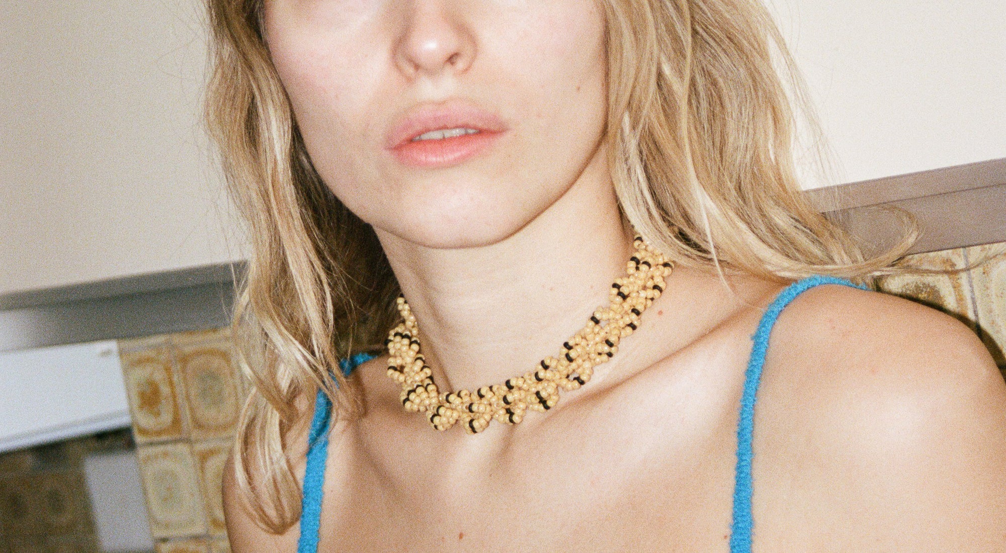 collier Nour beige noir